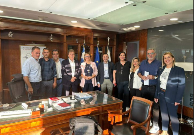  Συνάντηση  εκπροσώπων των ΟΤΑ, των εμπορικών συλλόγων και των αστυνομικών υπαλλήλων Κορινθίας με Χρυσοχοΐδη